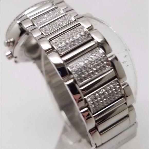 Micheal Kors Watch - Picture 5 of 7